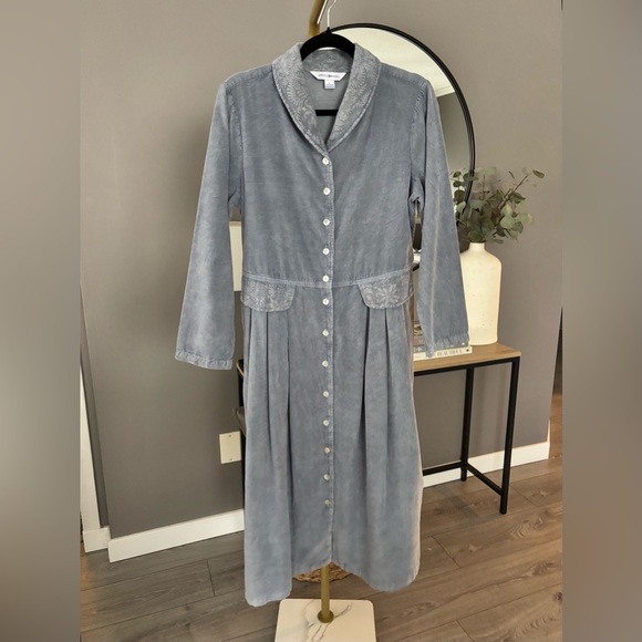 April Cornell Cottage-core -Maxi Dress - Picture 7 of 8